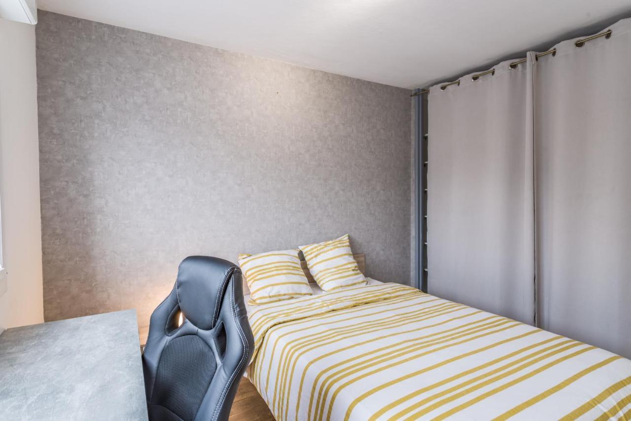 Spacieux Appartement - 6 Personnes - Parking Gratuit Saint-André-les-Vergers Екстериор снимка